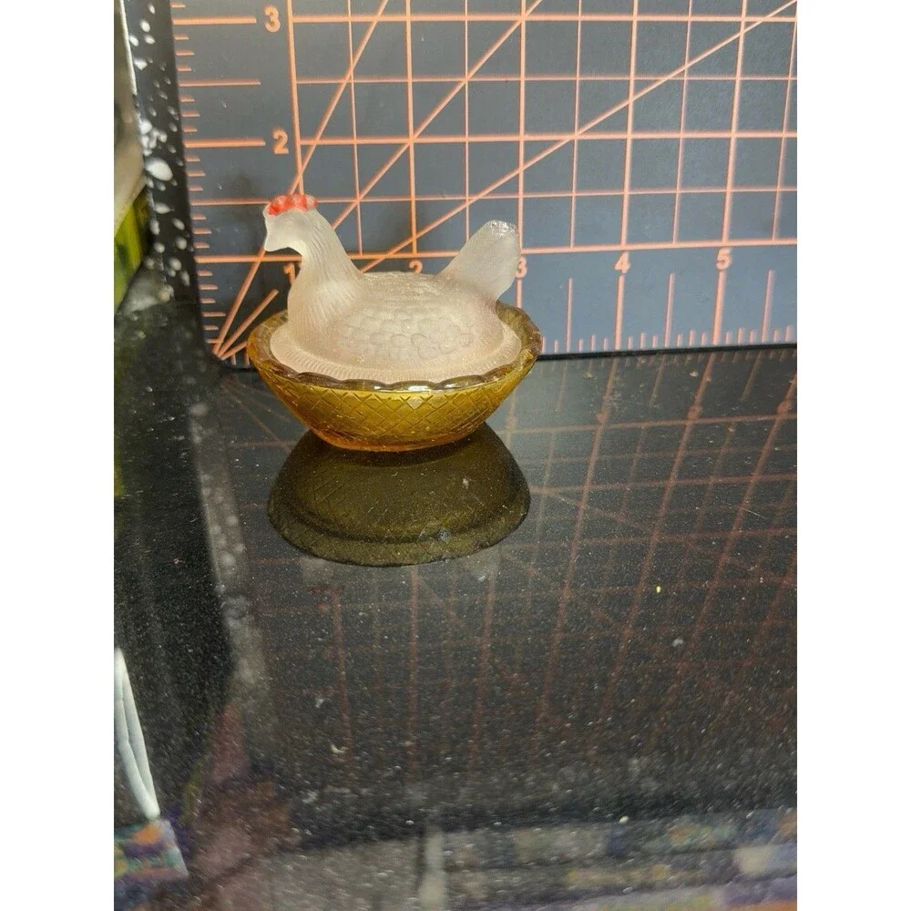 Vintage Westmoreland Mini Hen on Nest Amber Frosted Glass Salt Cellar 2.5”